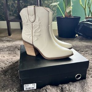 Michael Shannon cowboy style boots